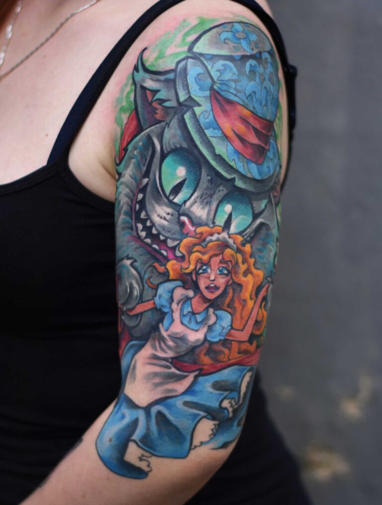 barevné tetování - alenka v říši divů v tetovacím studiu Blansko