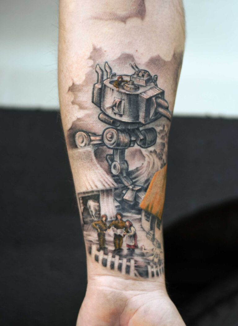 barevné tetování - scythe hra - ilustrace, kráčející tank -v tetovacím studiu Blansko